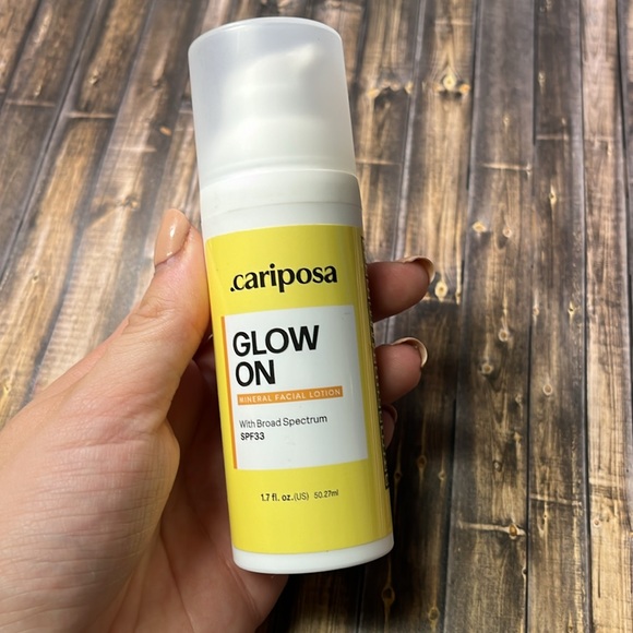 5for$10 .Cariposa Glow On Mineral Sunscreen Board Spectrum SPF 33 Sunscreen NWOT - Picture 1 of 5